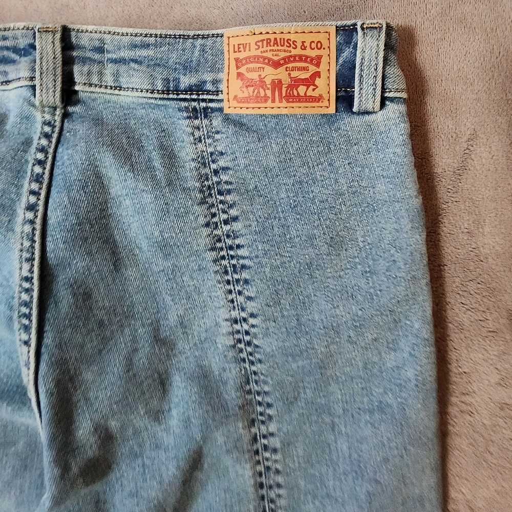 Levi's - Picture 9 of 12